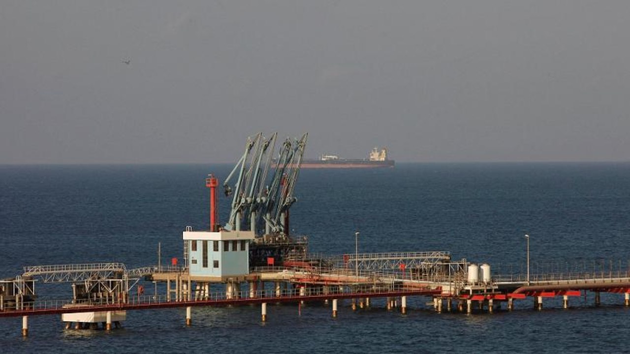Libye : les exportations de pétrole suspendues à l'Est