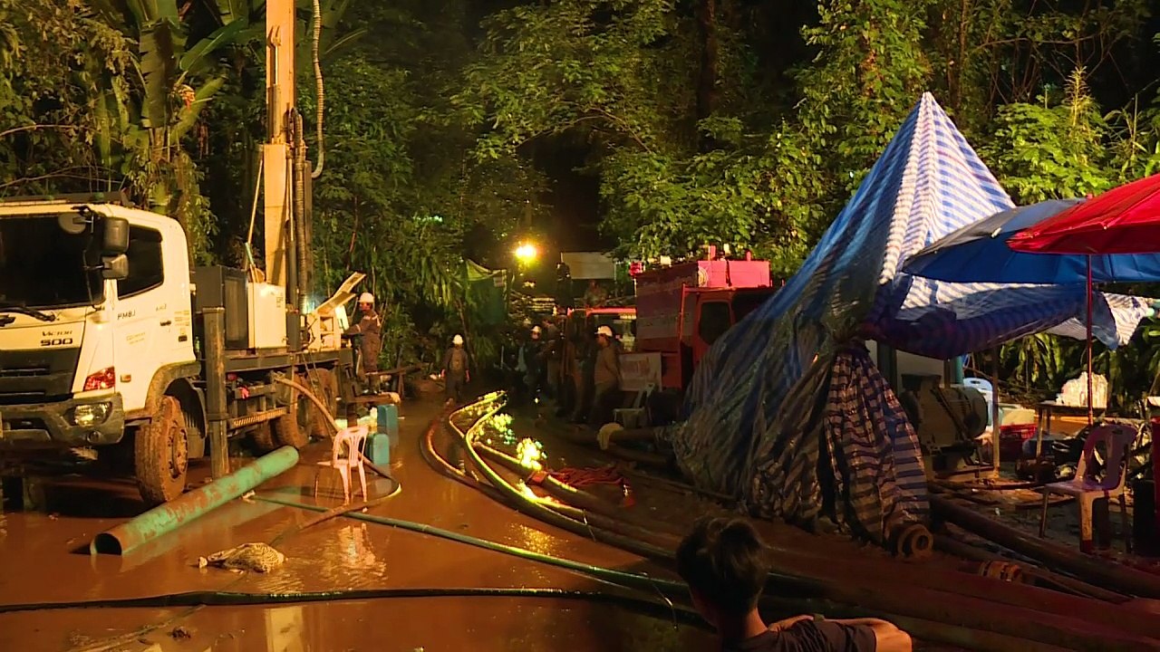 Jungen-Fußballteam in Höhle in Thailand 'unversehrt' entdeckt