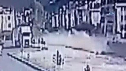 Fethiye'de Trafik Kazası Kamerada: 2'si Ağır 4 Yaralı