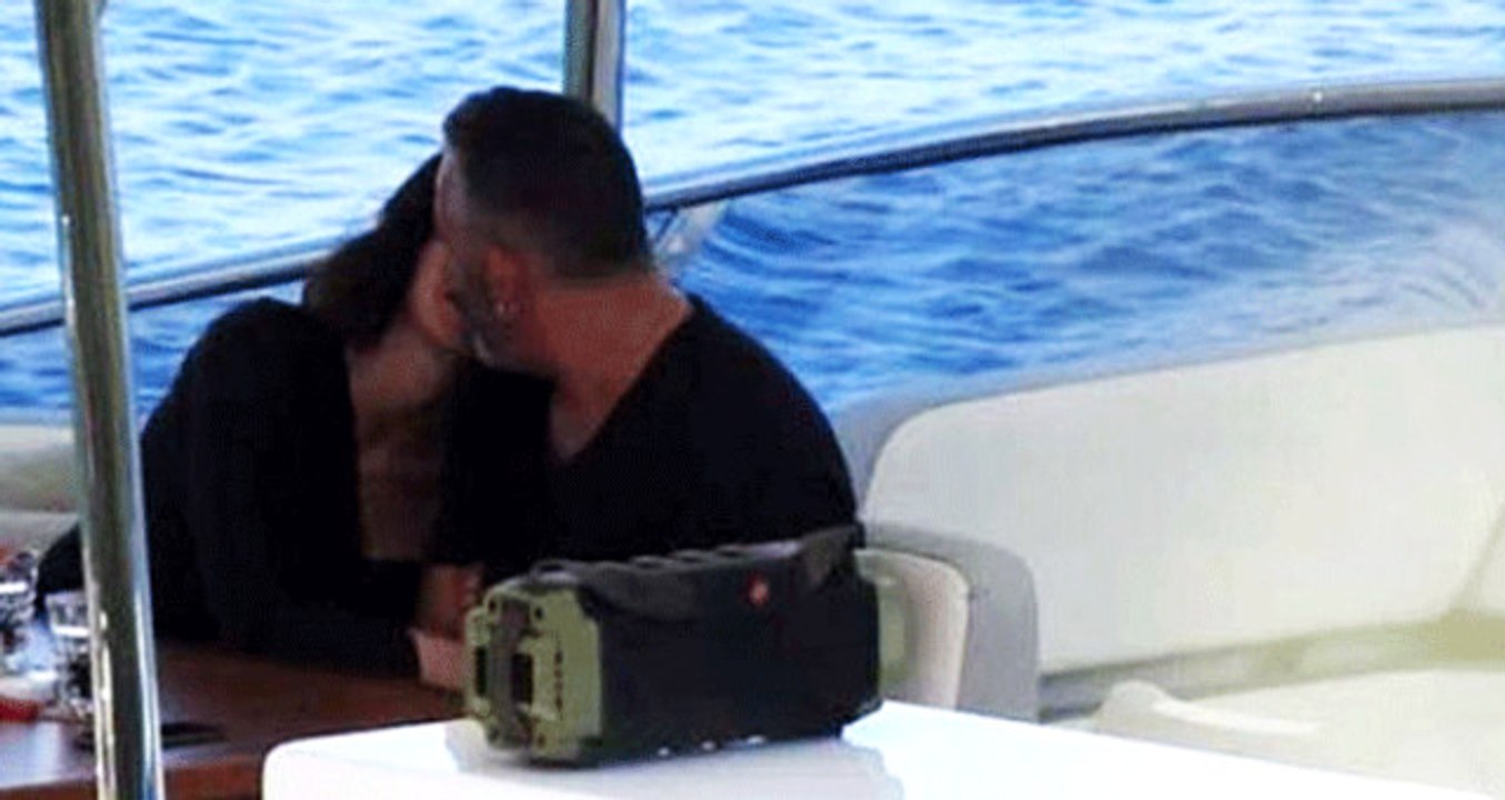 Defne Samyeli, Cem Yılmaz Aşkına Demet Akalın'dan Olay Yaratacak Yorum