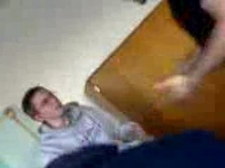 Kekette VS Super Délèguz