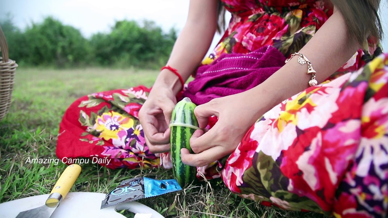 how to make a cucumber face mask for glowing skin very easy at home - diy face mask skin whitening