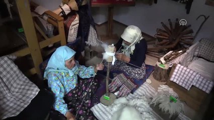 Yün Eğirme ve Çorap Örgüsü"Nü Müzede Anlatıyorlar