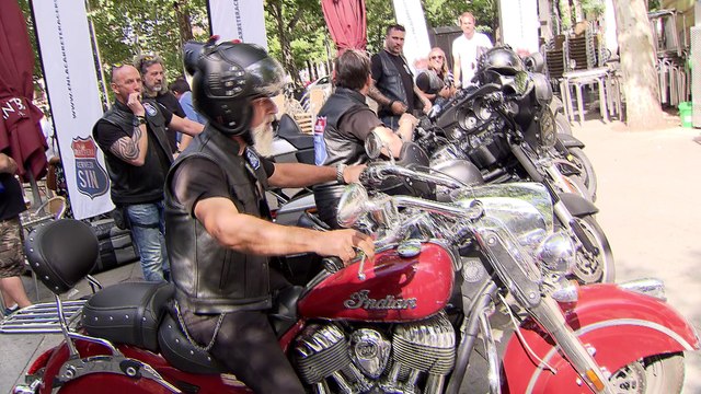 Seis moteros, 5.000 kilómetros y un mensaje: 'En la carretera, cerveza SIN'