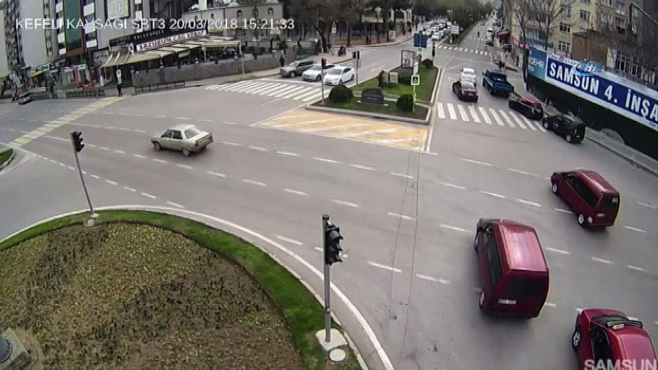 Aşırı hız ve yola kontrolsüz çıkış kazayı böyle getirdi