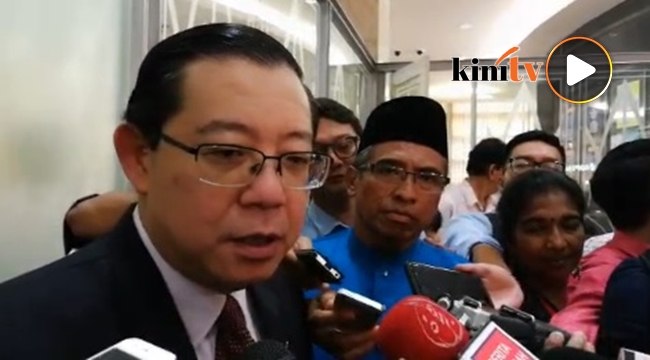 Zeti tidak puas hati dakwaan Najib, kata Guan Eng