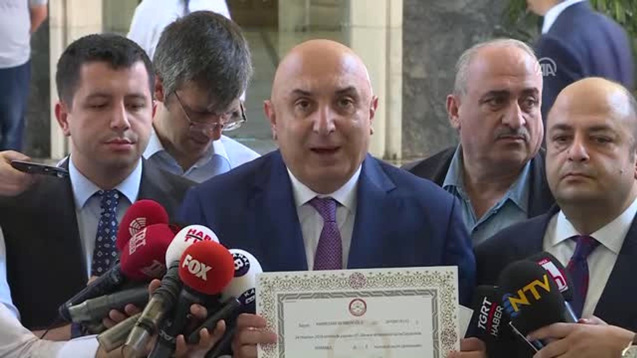 Engin Özkoç, Enis Berberoğlu'nun Kayıt İşlemlerini Yaptırdı