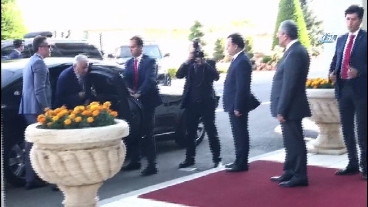 Başbakan Yıldırım Anayasa Mahkemesi Başkanı Zühtü Arslan ile görüştü