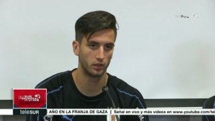 El futbolista uruguayo Edinson Cavani continúa con su recuperación