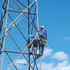Démontage d'un pylône à Neufchâteau