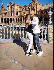 İKİLİNİN MÜKEMMEL DANSI - harika dans