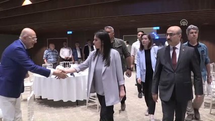 Bakan Sarıeroğlu, Adana Demirspor'un Durumunun Değerlendirildiği Toplantıya Katıldı