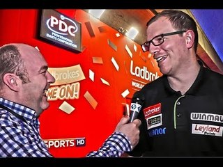 Darts- MARK "WEBBY" WEBSTER ENTRAPS RAYMOND VAN BARNEVELD