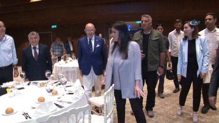 Bakan Sarıeroğlu, kongre öncesi Adana Demirspor’un sorunlarını dinledi