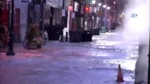 Philadelphia'da Şebeke Borusu Patladı, Sokakları Su Bastı