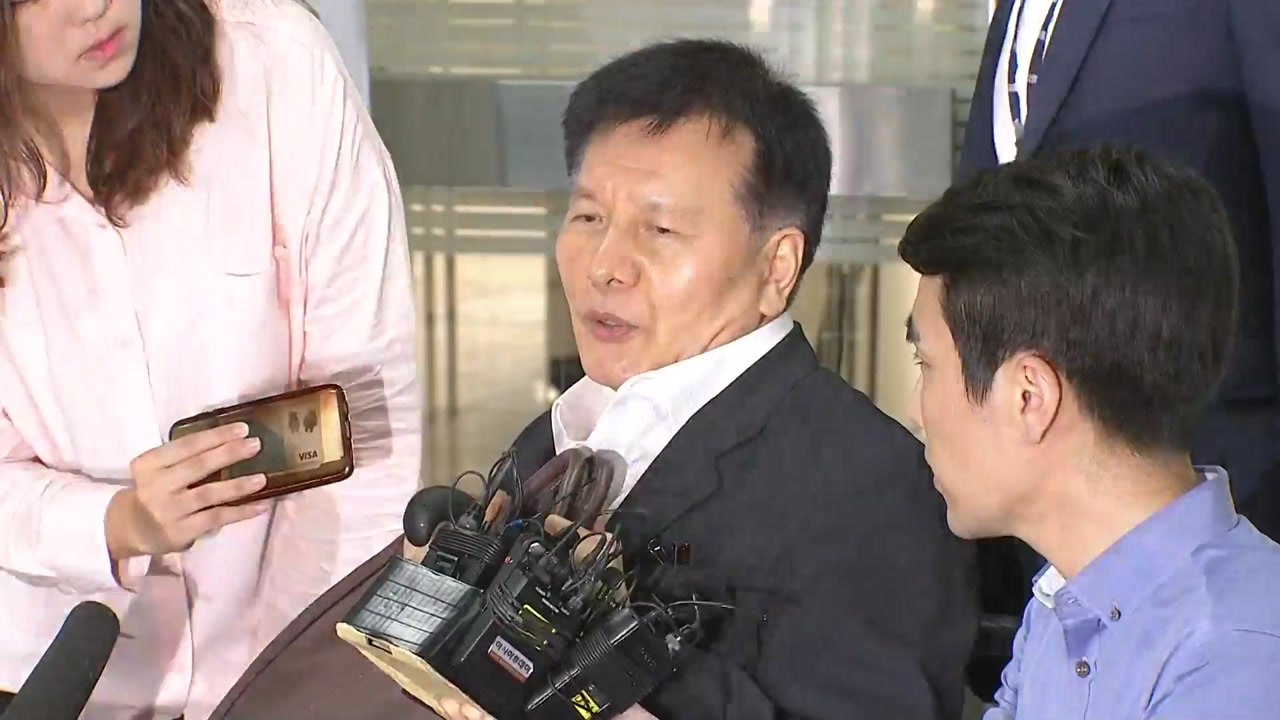 '노조 분열 공작' 이채필, 영장 심사 법원 출석…이르면 오늘 결정 / YTN