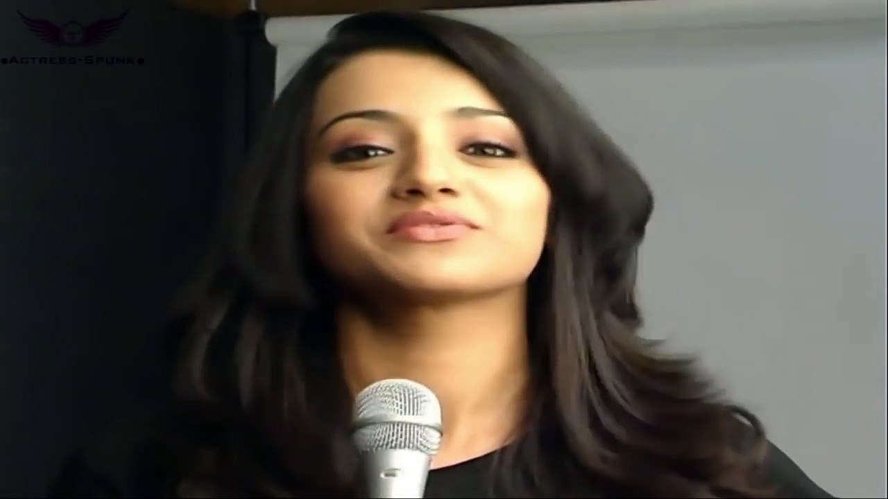 நடிகை திரிஷாவின் வைரலகும் வீடியோ! பாருங்கள் கொடுமையை!