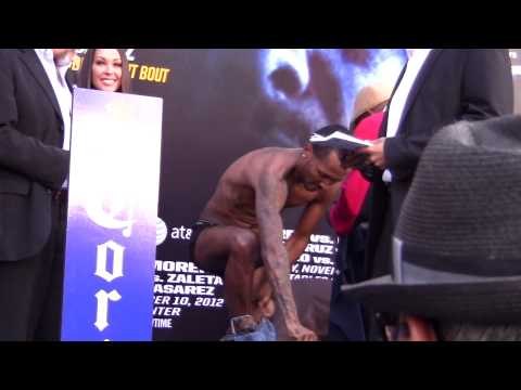 Abner Mares vs Anselmo Moreno (weigh-in)