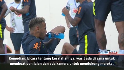 Neymar Adalah 'Pemain Spektakuler' - Suarez