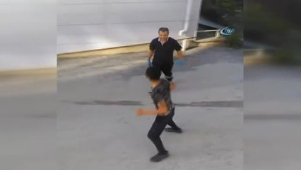 Uyuşturucu Bağımlısından 112 Ekibine "Kunfulu" Tepki