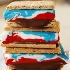 Star Spangled S'mores are THE ultimate dessert for your 4th of July party Full recipe: