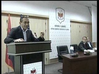 Zef Komani ka kompjuter që nga viti 1992