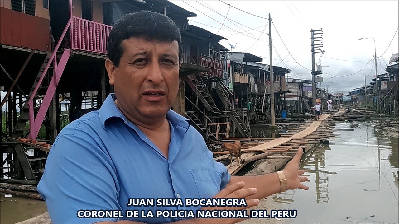 CASAS FLOTANTES SOBRE EL RIO NANAY