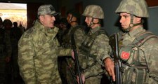 Genelkurmay Başkanı Akar, Şanlıurfa'da Sınır Birliklerini Denetliyor!