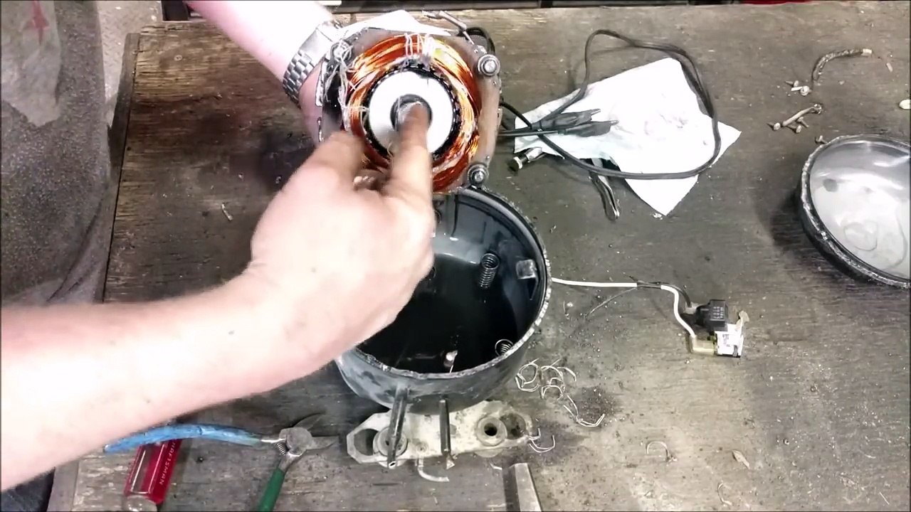 Whats inside a Refrigerator Compressor