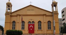 Afrin Operasyonuna Destek İçin İskenderun Rum Ortodoks Kilisesine Bayrak Asıldı