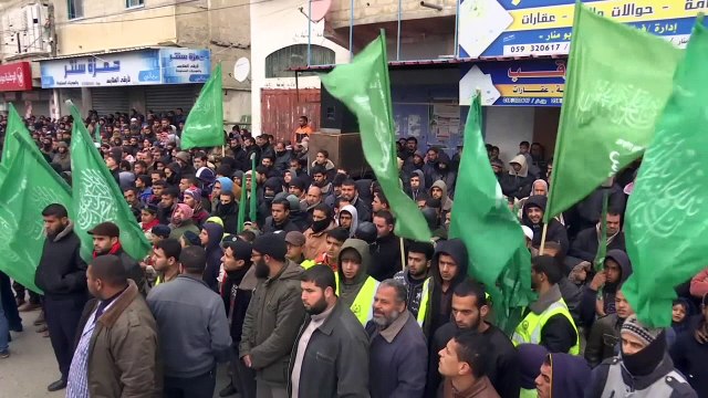 Palestinian anger as Trump threatens to withdraw aid