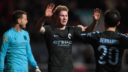 Descargar video: Guardiola may follow De Bruyne and Co by signing new Man City deal