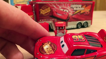 Mattel Disney Cars Lightning McQueen My Name Is Not Chuck Mack Hauler Die-casts