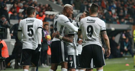 Beşiktaş'ta Sakatlanan Talisca Oyuna Devam Edemedi