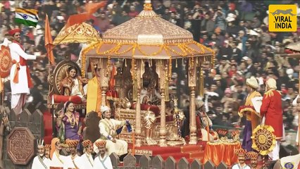 पाहून मोदी झाले थक्क!दिल्लीत शिवरायांचा चित्ररथ येताच संभाजीराजेंची उभं राहून घोषणाबाजी!Republic Day