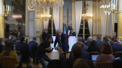 Macron é favorável a novas sanções contra a Venezuela