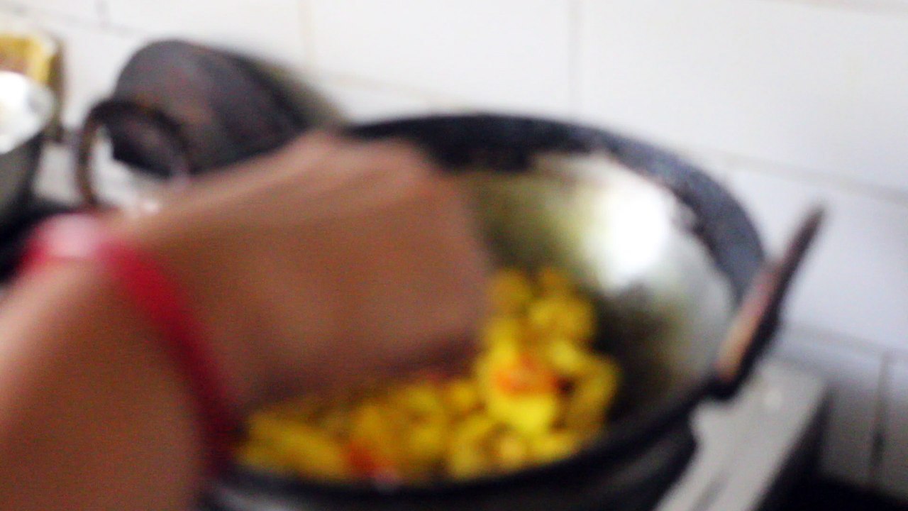 Cooking Potato curry in the kitchen !! How to cook potato curry in your kitchen