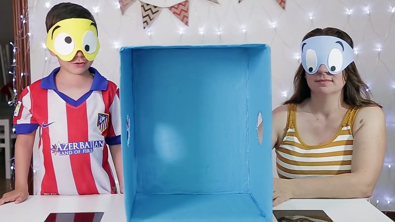 RETO ¿QUE HAY EN LA CAJA? whats in the box CHALLENGE // Juegos y Juguetes