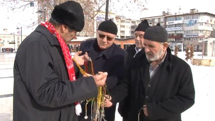 Seyyar Satıcı Bir Günlük Kazancını Mehmetçik Vakfı'na Bağışladı