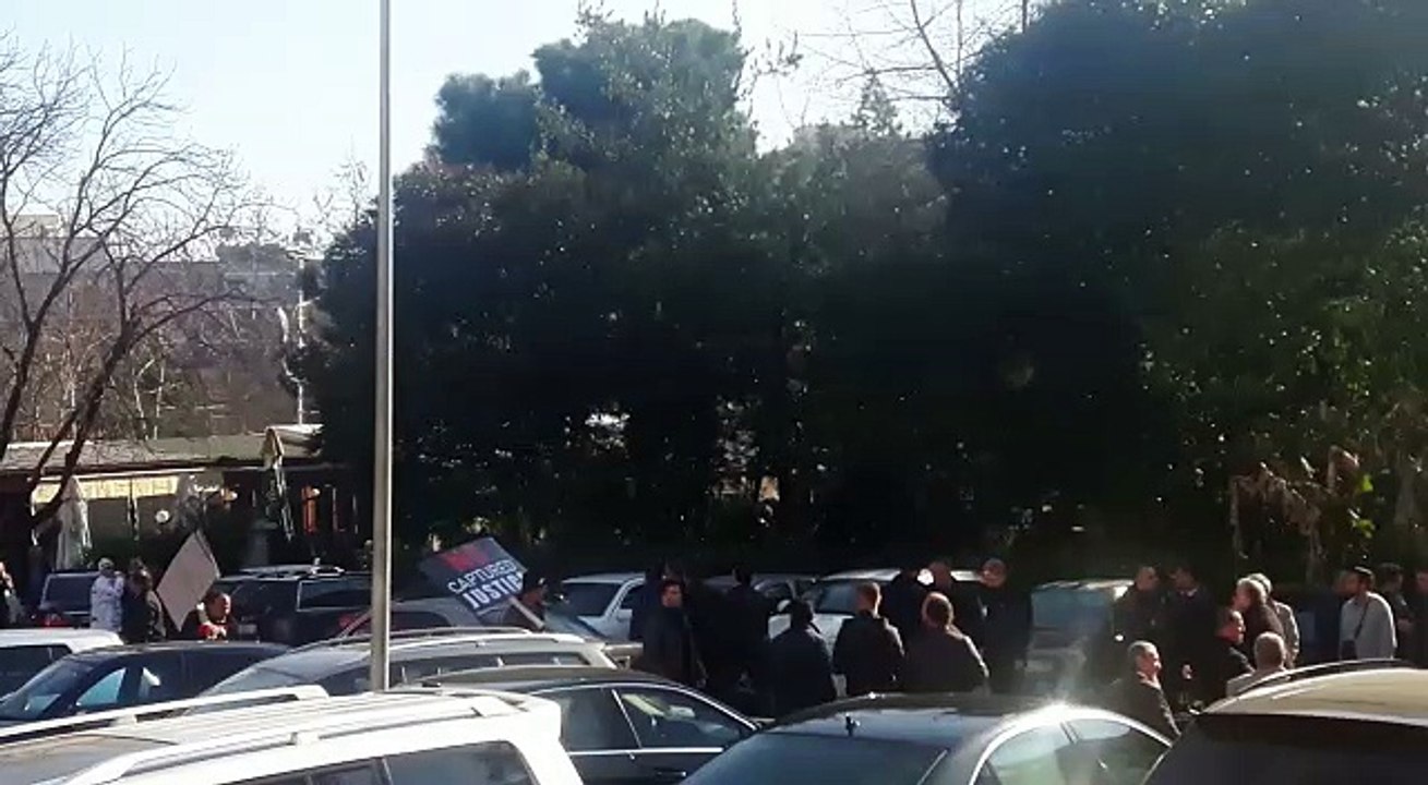 Protesta, selia PD