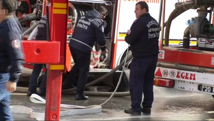 Tarihi ev alevlere teslim oldu