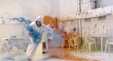 Des artistes transforment un local désaffecté