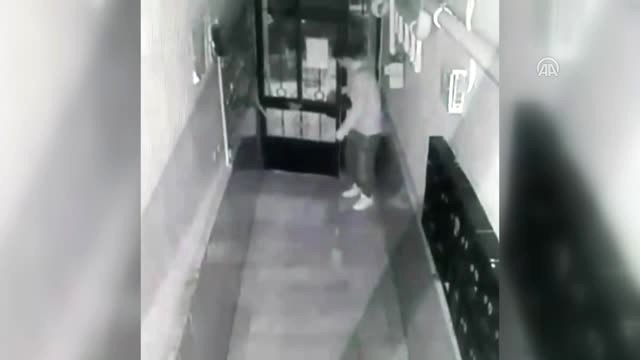 Denizli'de Bisiklet Hırsızlığı Güvenlik Kamerasında