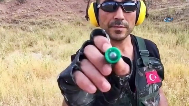 Ters nişan alıyor attığını vuruyor