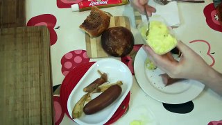 ASMR - Eating beef sausage (Rindswurst) with potato salad and buns
