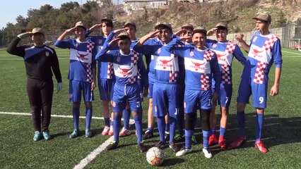 Mehmetçiğe destek için sahaya asker kepiyle çıktılar - EDİRNE