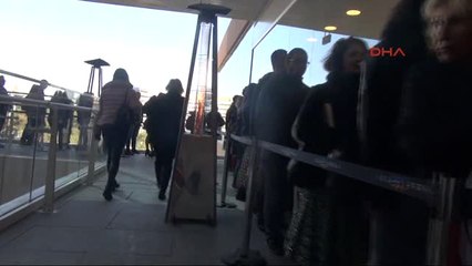 İzmir Ünlü Tarihçi İzmir'de Okurlarıyla Buluştu