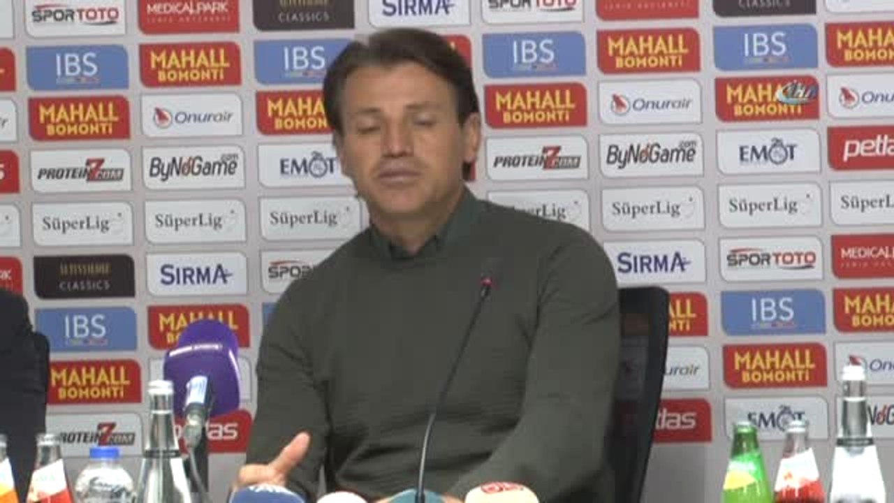 Tamer Tuna: "Demba Ba Haftaya Aramıza Katılacak"