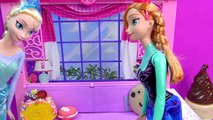 Chubby Puppies Frozen Queen Elsa Princess Anna's New Dog & Littlest Pet Shop Blind Bag Video