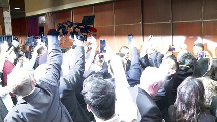 República Tcheca reelege presidente